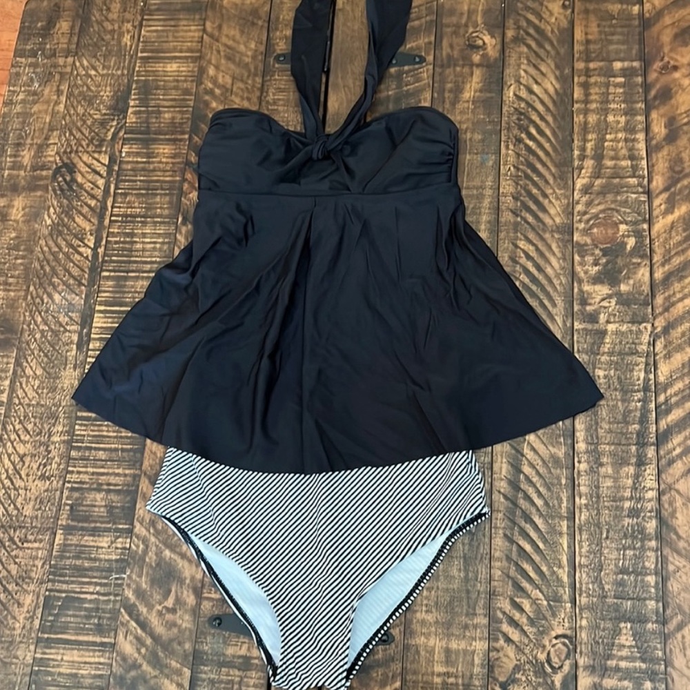Bikini black & white small tankini swimsuit